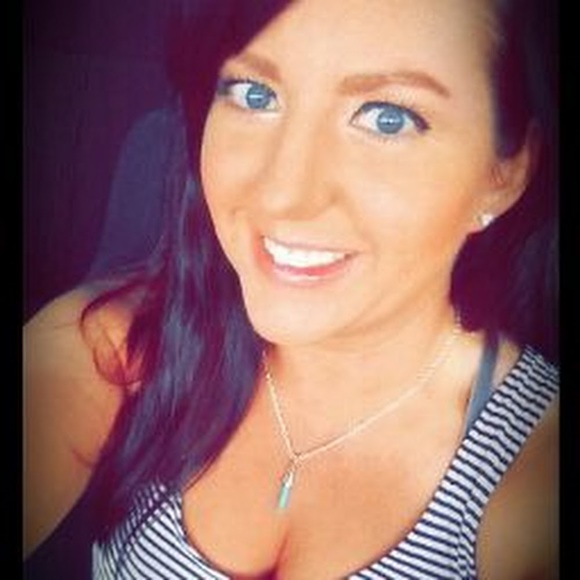 Meet your Posher, Ellie - Picture 1 of 1